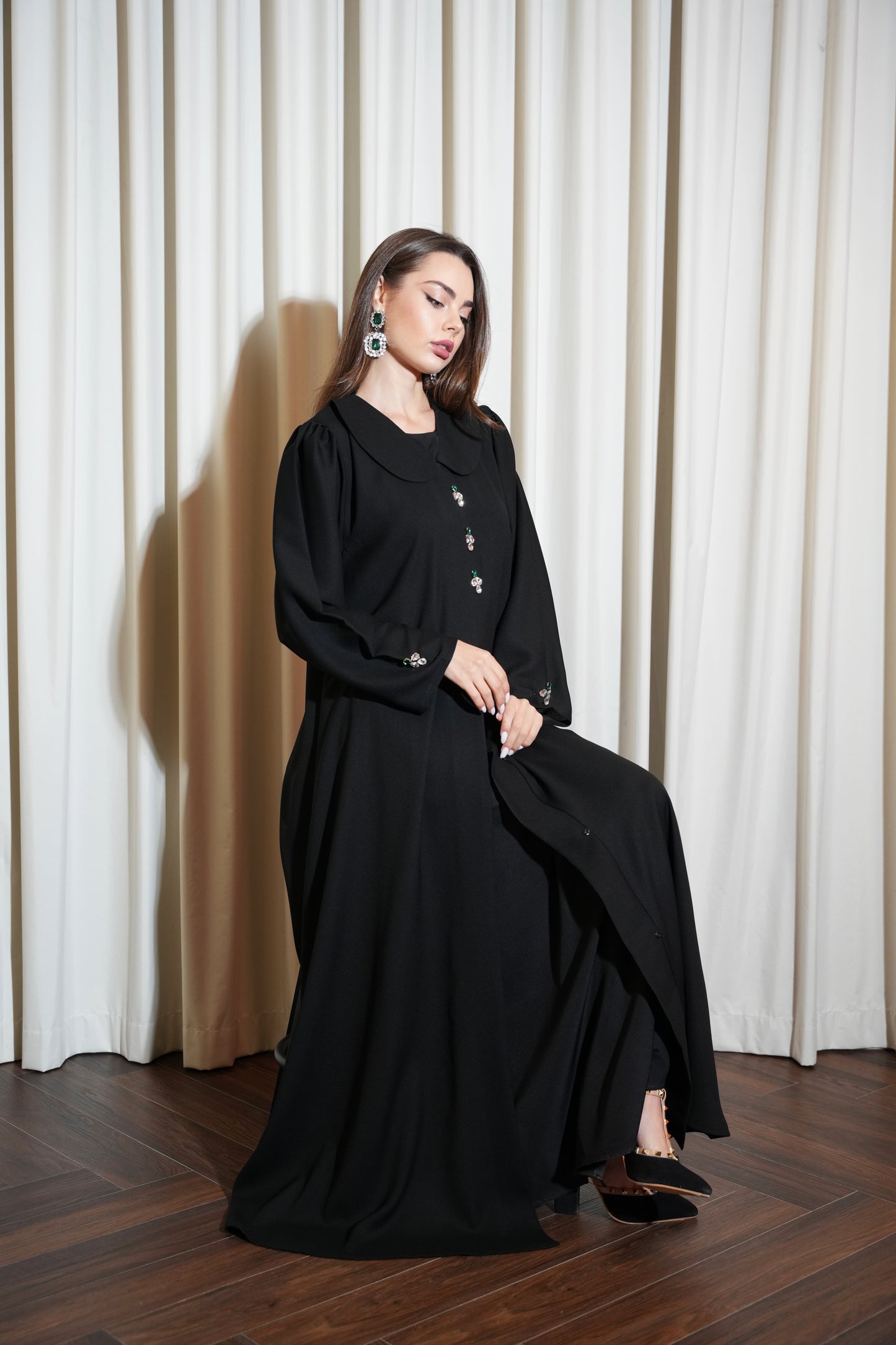 Jewelina Abaya